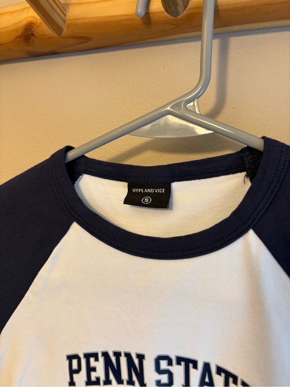 Women’s Penn State Short Sleeve Cropped Top - Picture 3 of 4